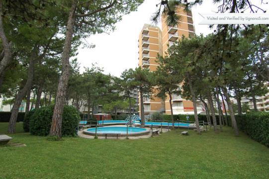 Residence Cristallo - Sabbiadoro Lignano Sabbiadoro Extérieur photo